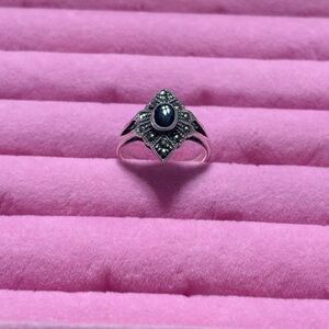 Art deco sterling silver onyx marcasite ring size 7